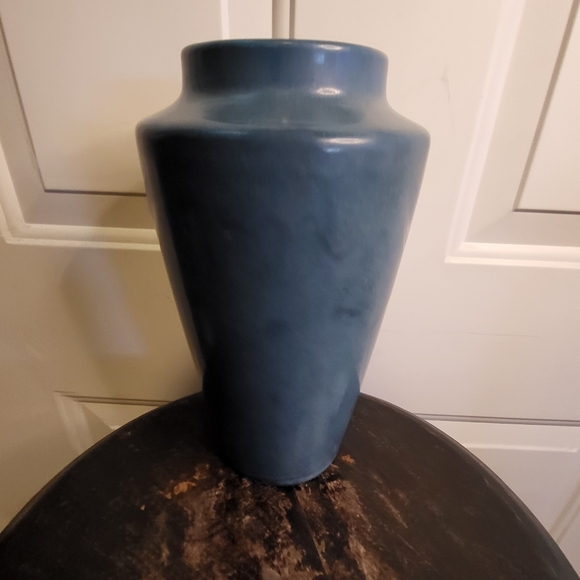 Antique Rookwood Matte Blue Vase circa 1927, 9" - Picture 4 of 16
